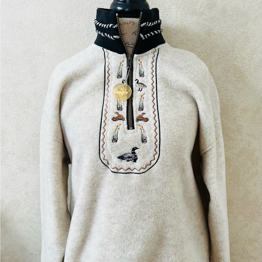 TUNDRA Sports Vintage Small 1/4 zip Women’s/Men’s Sweatshirt Pullover Like New